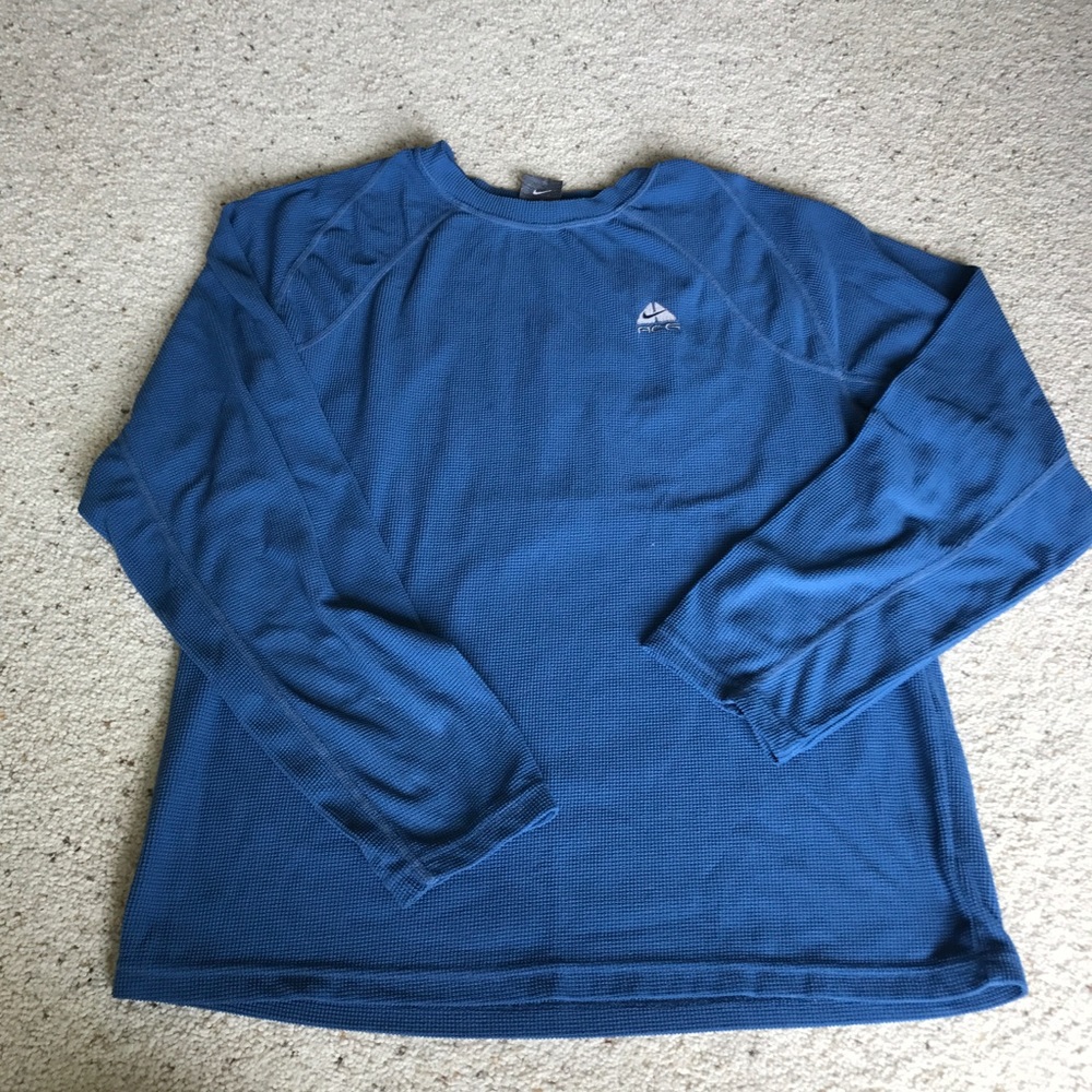 🤩Moving Sale🤩Nike Thermal Shirt